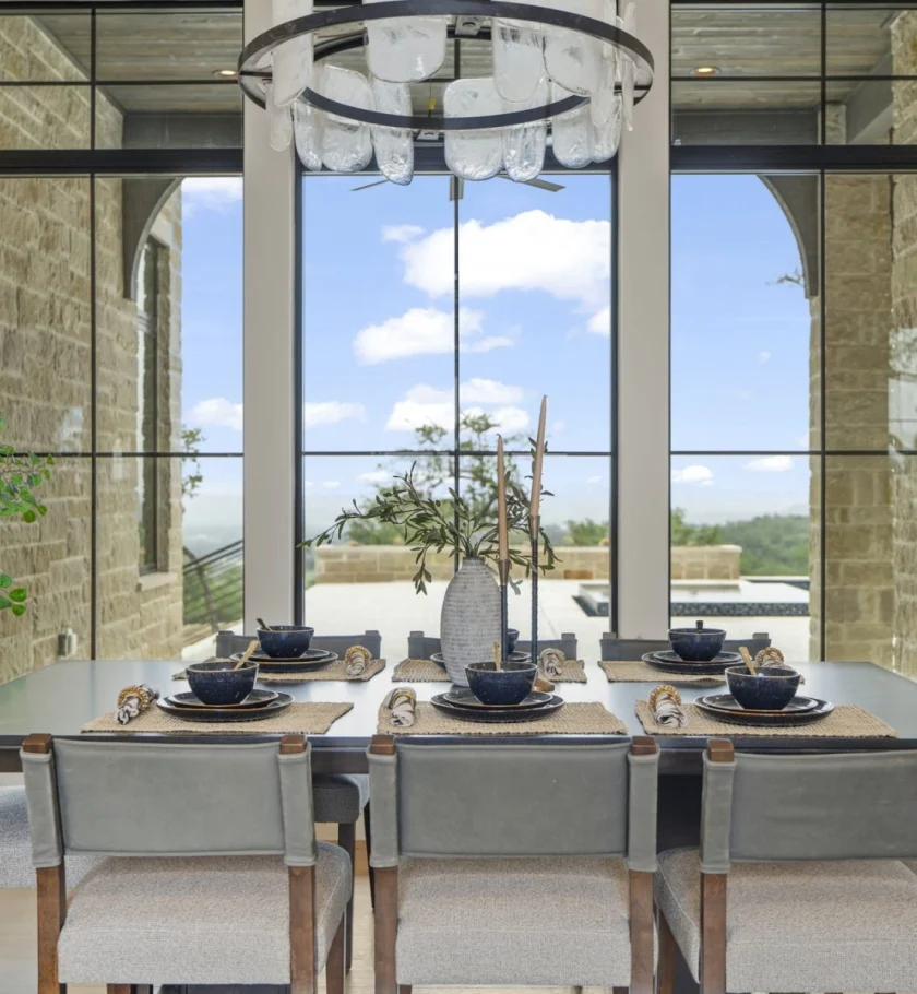 2-dripping-springs-dining