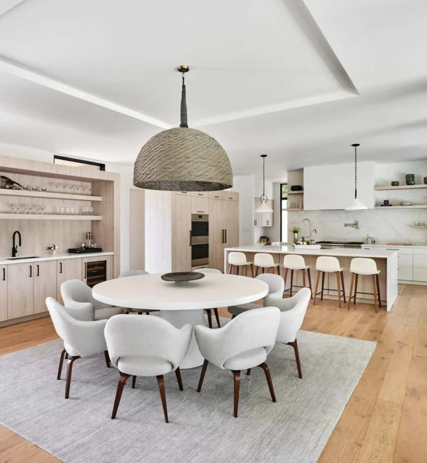 5-lake-mcqueeney-dining