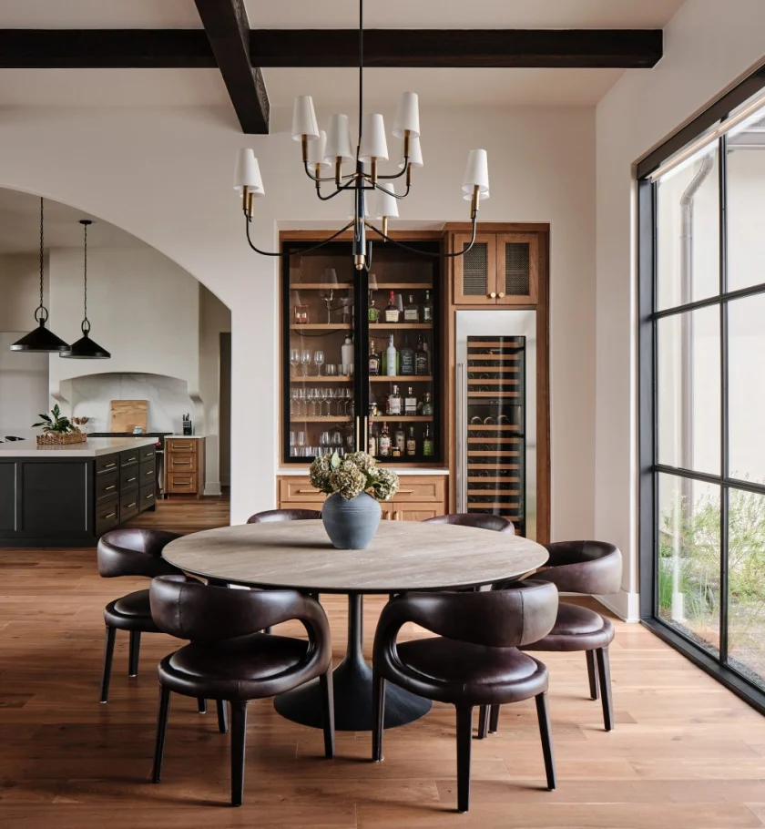 7-houdini-ii-dining