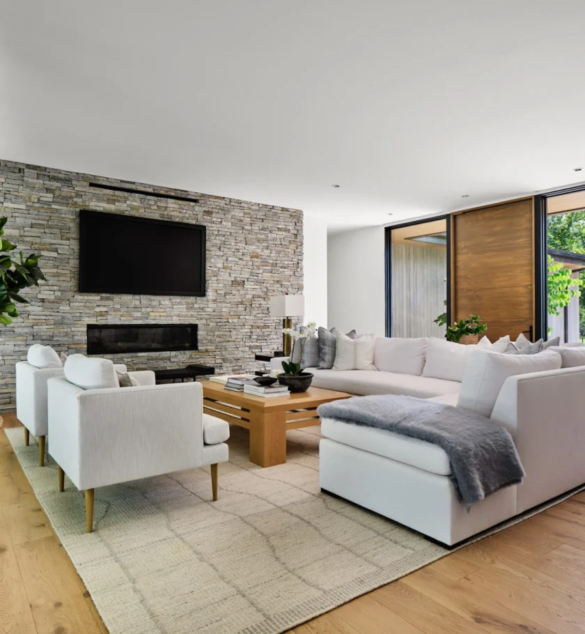 7-lake-mcqueeney-living
